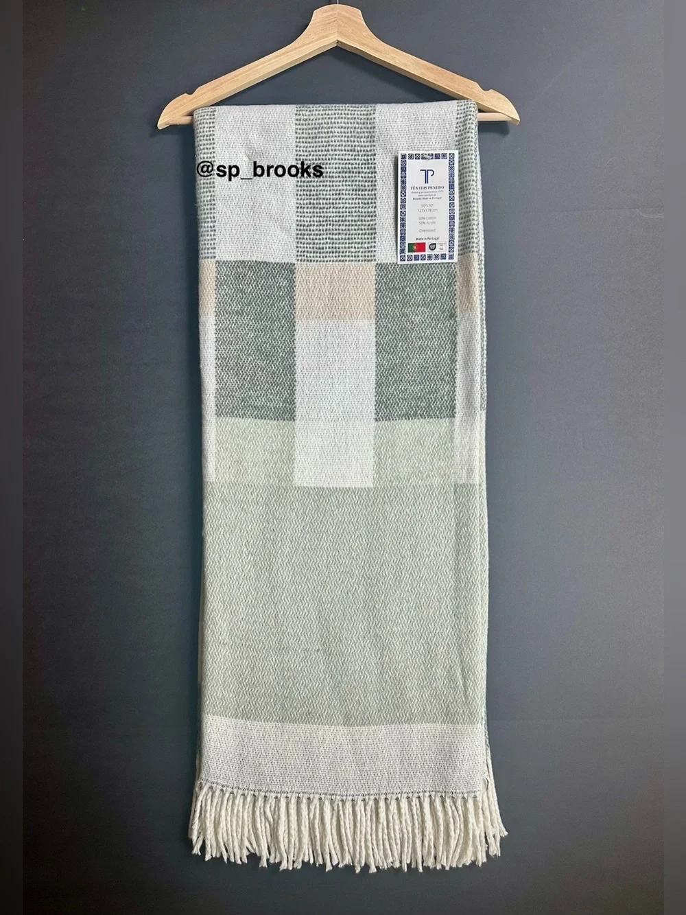 🎁Texteis Penedo Throw Blanket - Cotton Blend Textured Color Block Sage and Ivory